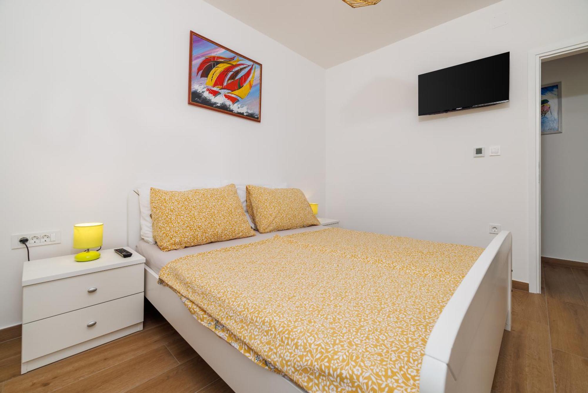 Apartmani Viktorija Jadranovo Buitenkant foto