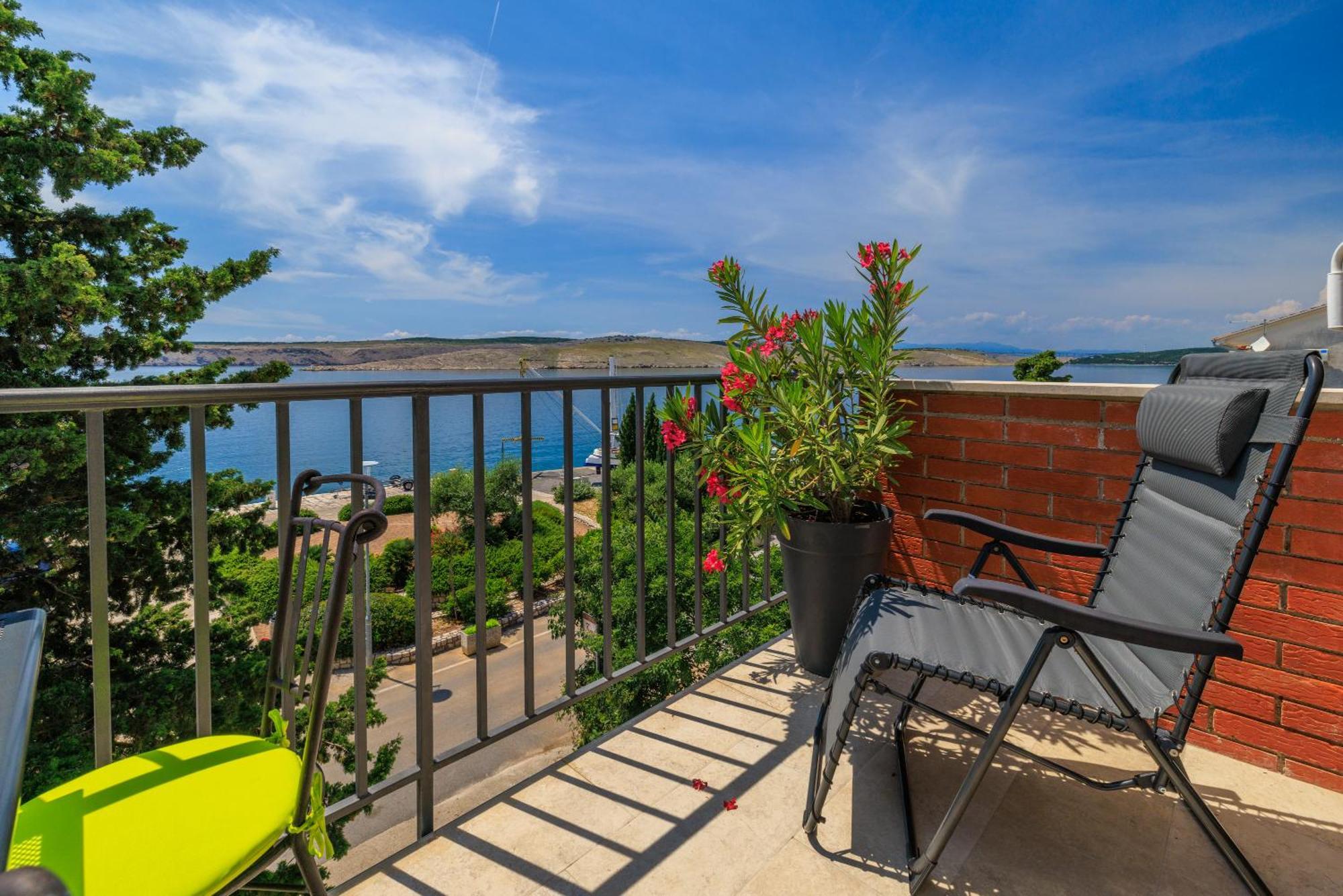 Apartmani Viktorija Jadranovo Buitenkant foto