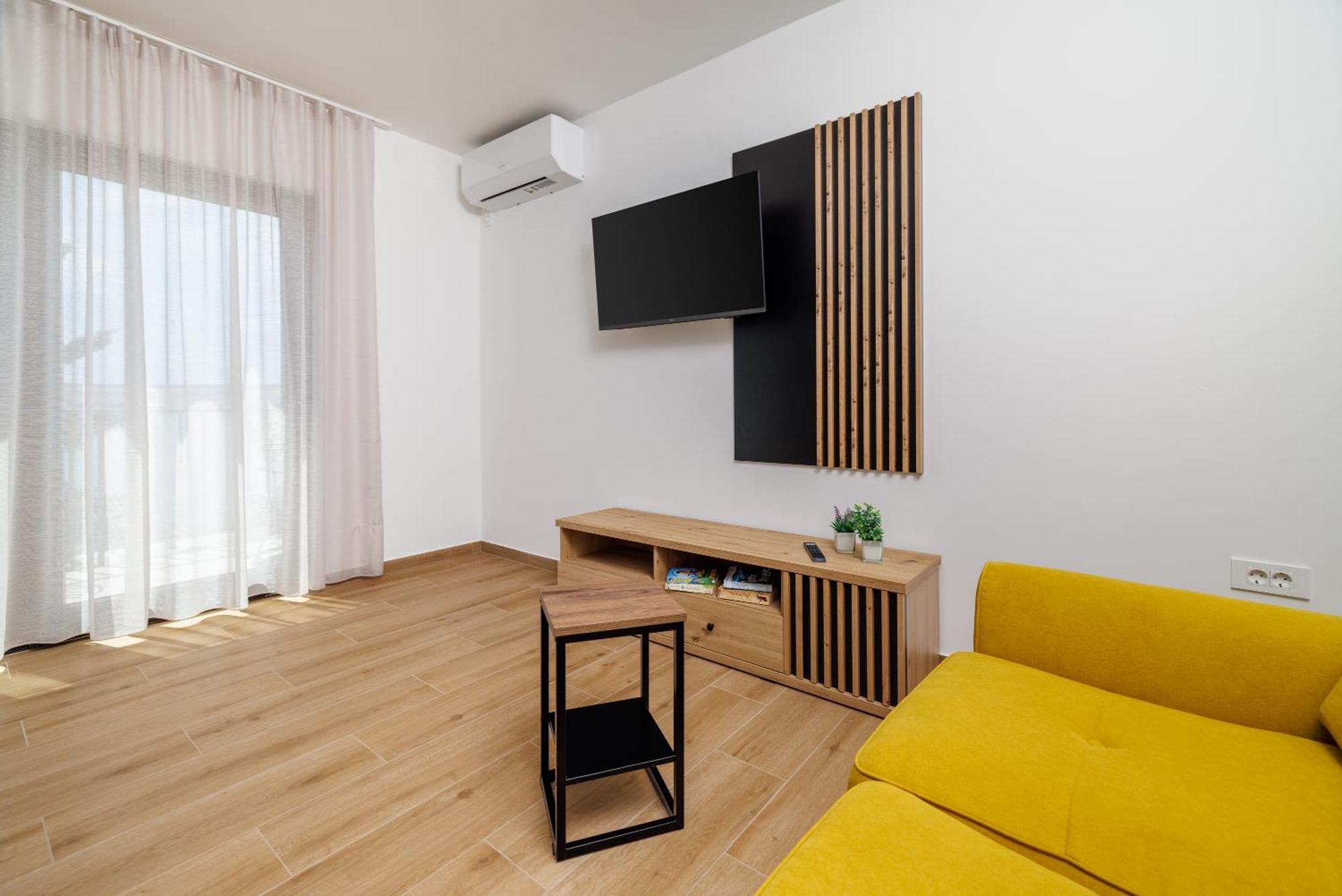 Apartmani Viktorija Jadranovo Buitenkant foto