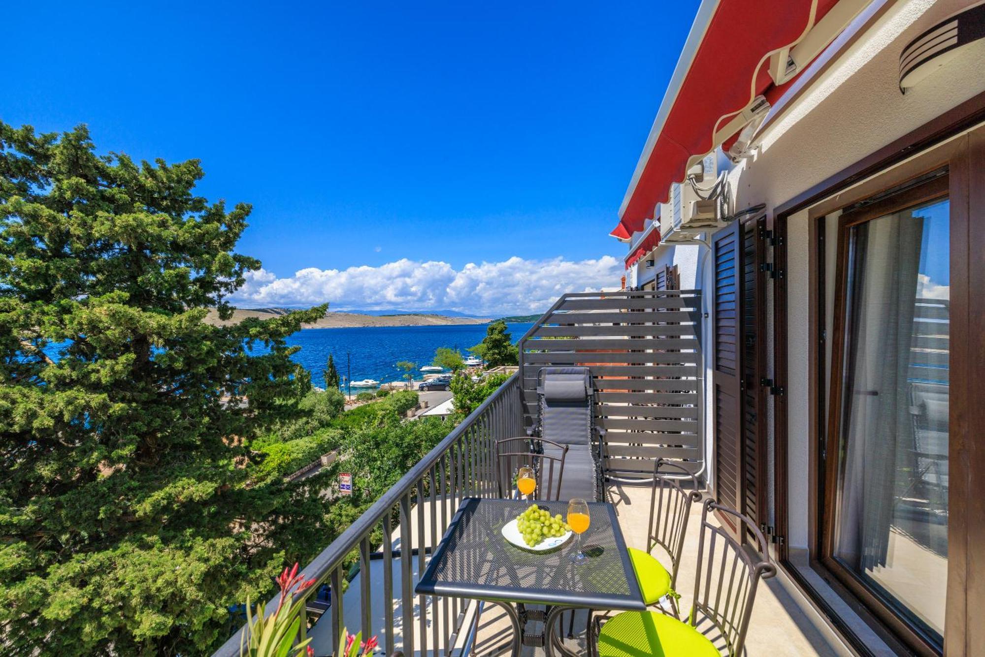 Apartmani Viktorija Jadranovo Buitenkant foto