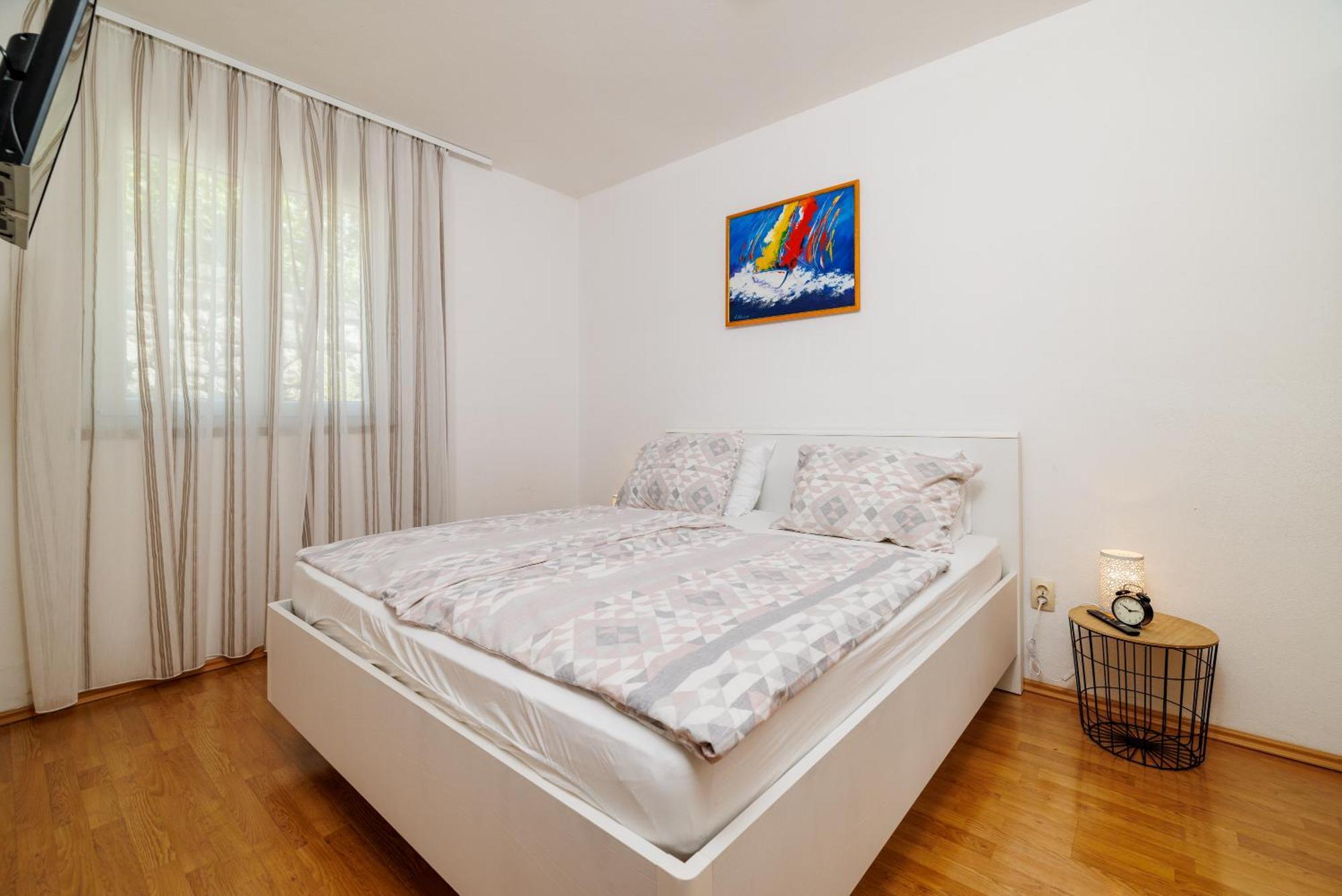 Apartmani Viktorija Jadranovo Buitenkant foto