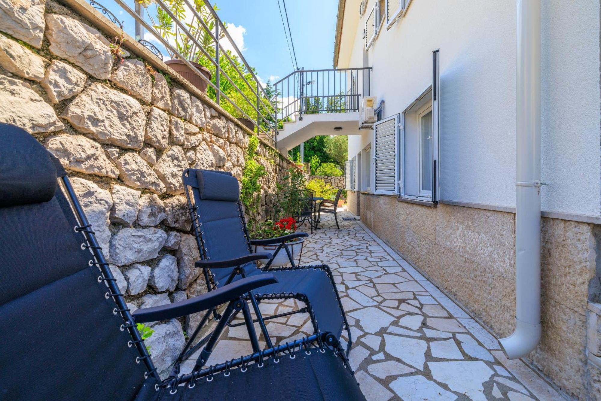 Apartmani Viktorija Jadranovo Buitenkant foto