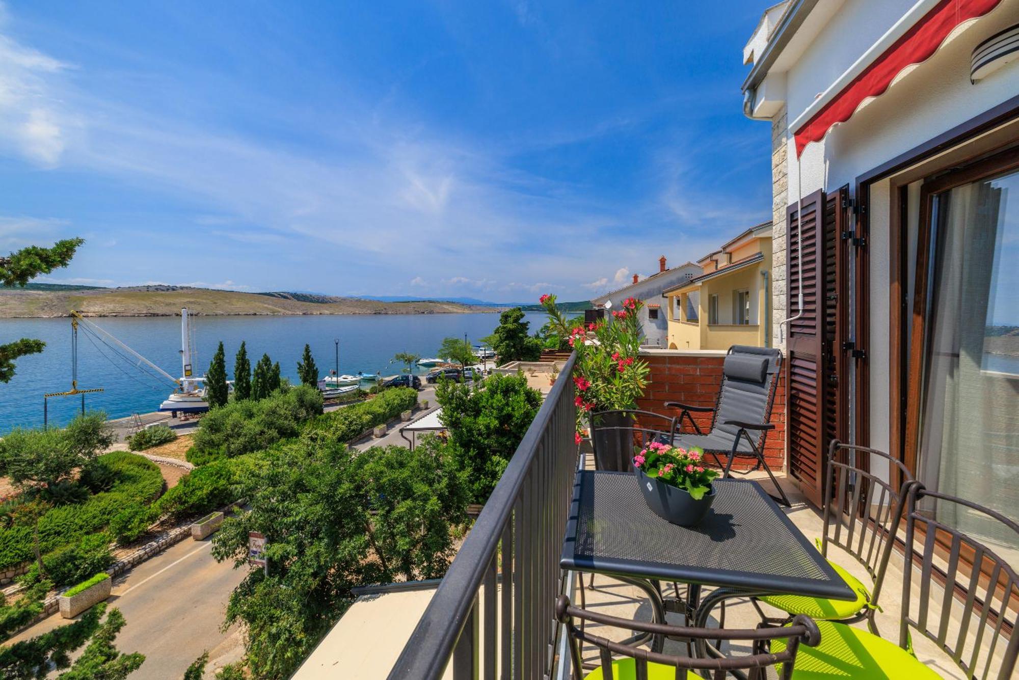 Apartmani Viktorija Jadranovo Buitenkant foto